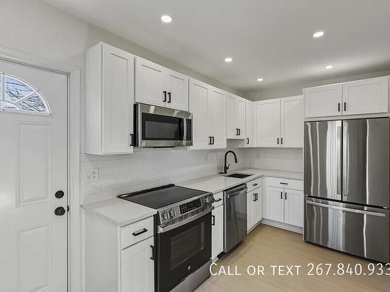 507 Washburn Ave — Photo 2