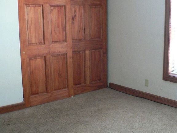 3rd image of 8560 Webshire Ln APT A
