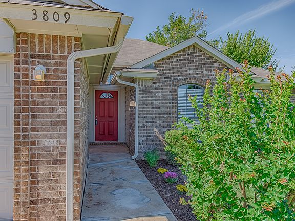 4th image of 3809 Teresa Dr