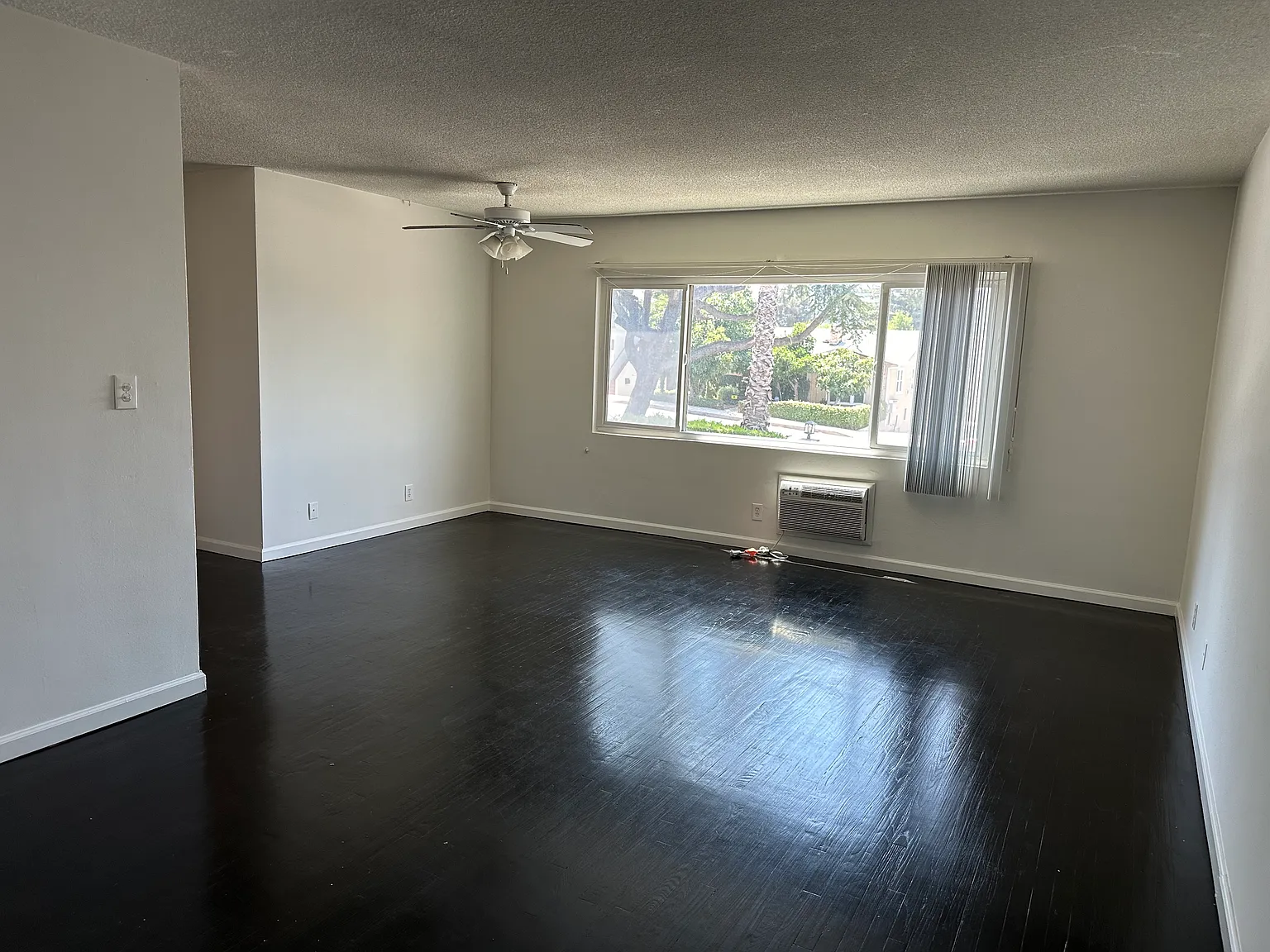 2 bed, 800 sqft, $2,695 — Photo 3