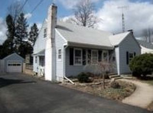 1725 Crestview Dr, Springfield, OH 45504