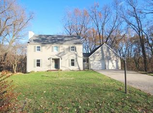 1819 Apache Ln, Godfrey, IL 62035