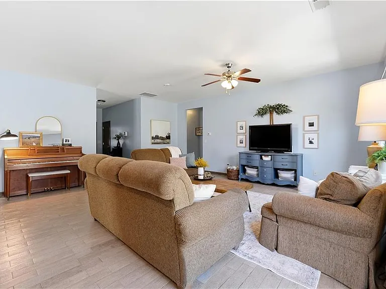 3345 Ivey Ridge Rd — Photo 5