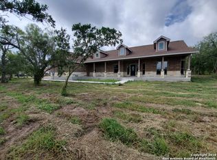5894 Fm 3175, Lytle, TX 78052