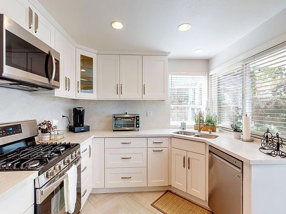 2nd image of 25739 Floral Ct