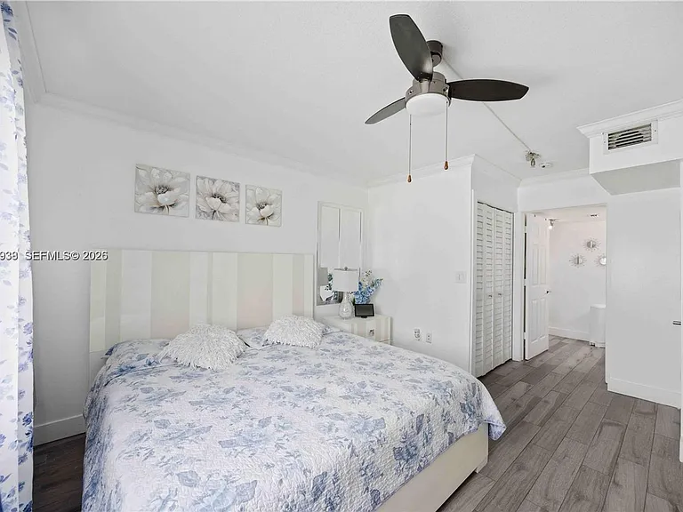 12505 NW 11th Ln #109 — Photo 9