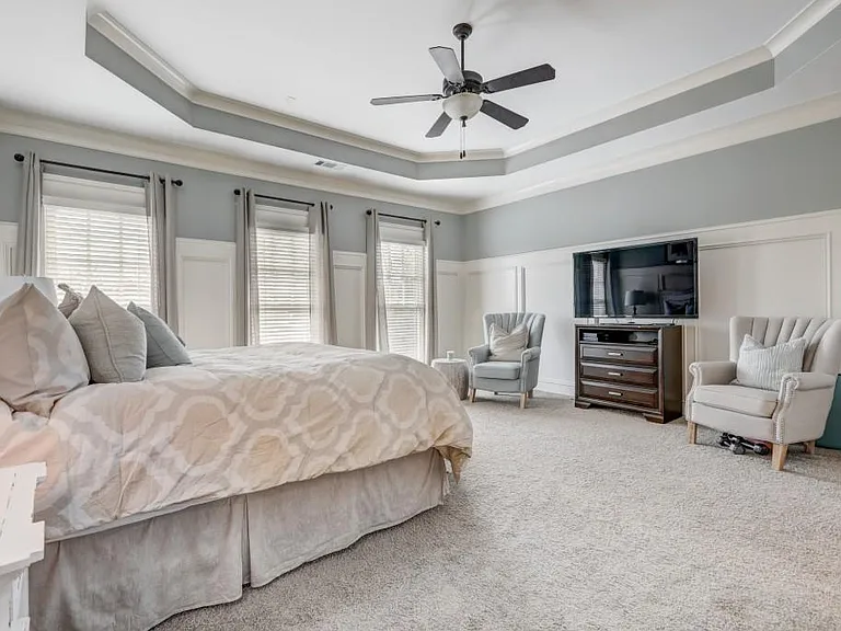 2114 W Village Xing SE — Photo 15