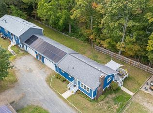 34 & 34R Pickering St, Essex, MA 01929