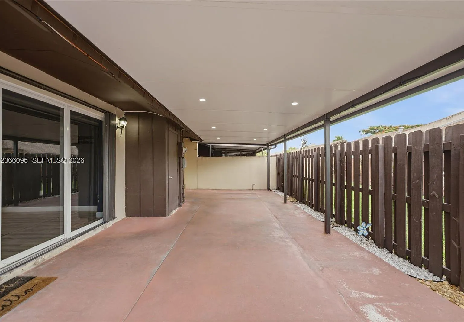 2 bed, 1101 sqft, $2,700 — Photo 4