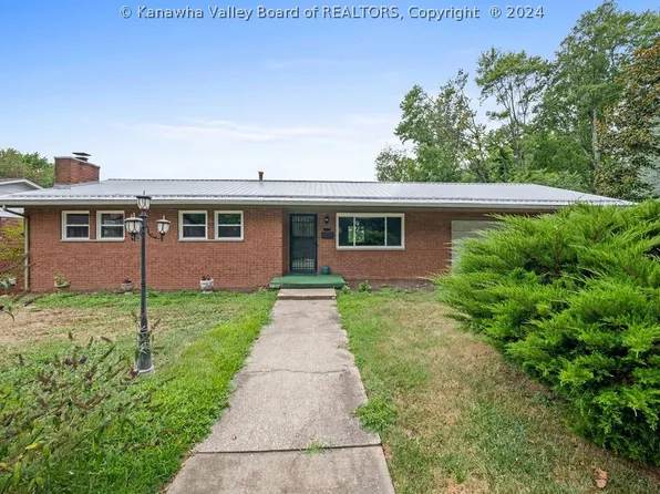 1603 W Summit Dr, Charleston, WV 25387