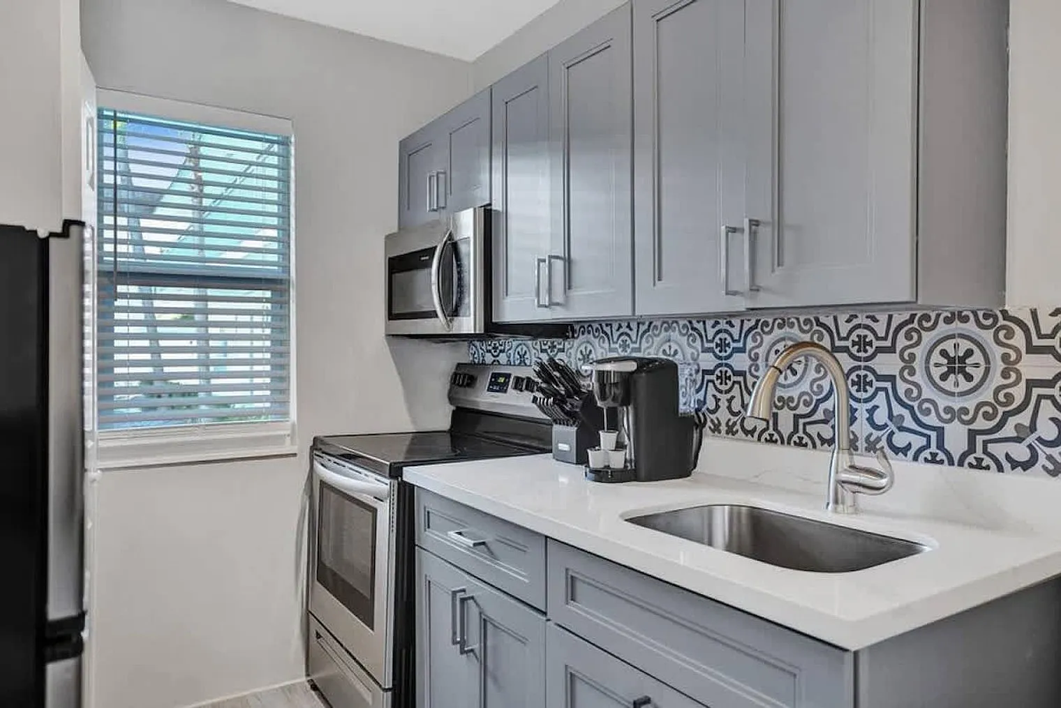 1 bed, 1.0 bath, 613 sqft, $2,828 — Photo 4