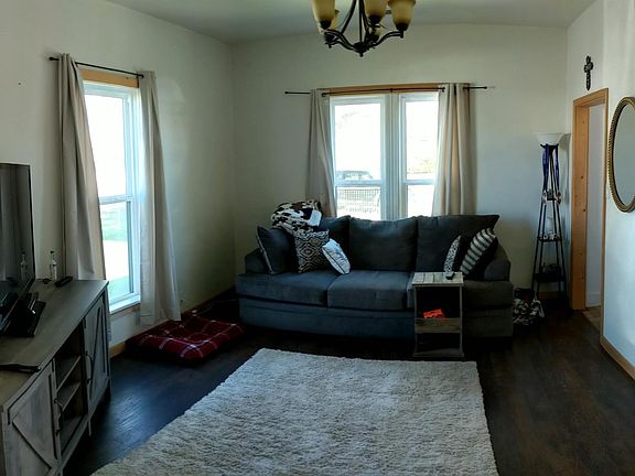 2nd image of 504 Grant St