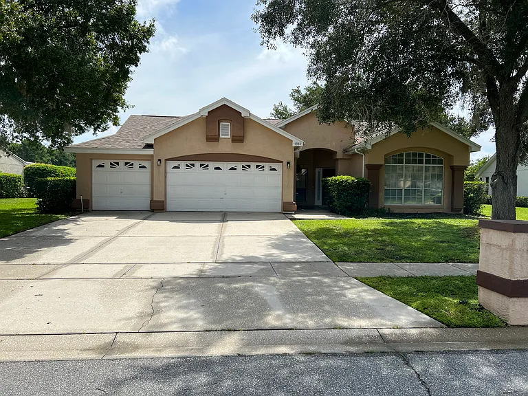 1337 Hampstead Ter — Photo 1