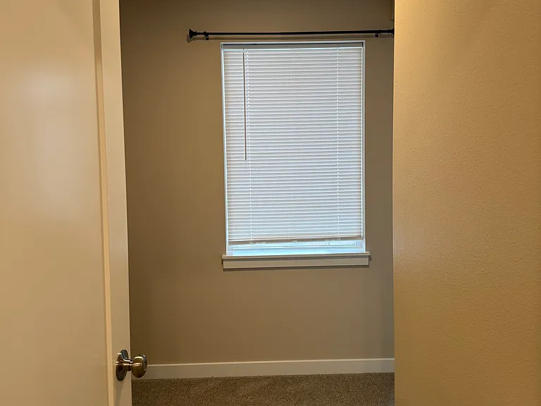911 W Ted Yao Way #A — Photo 10