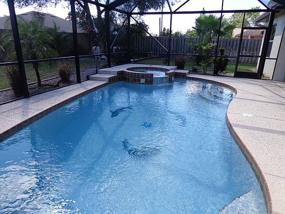 5th image of 289 SW Tulip Blvd