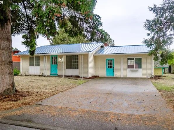 2490 Canterbury St, Eugene, OR 97404