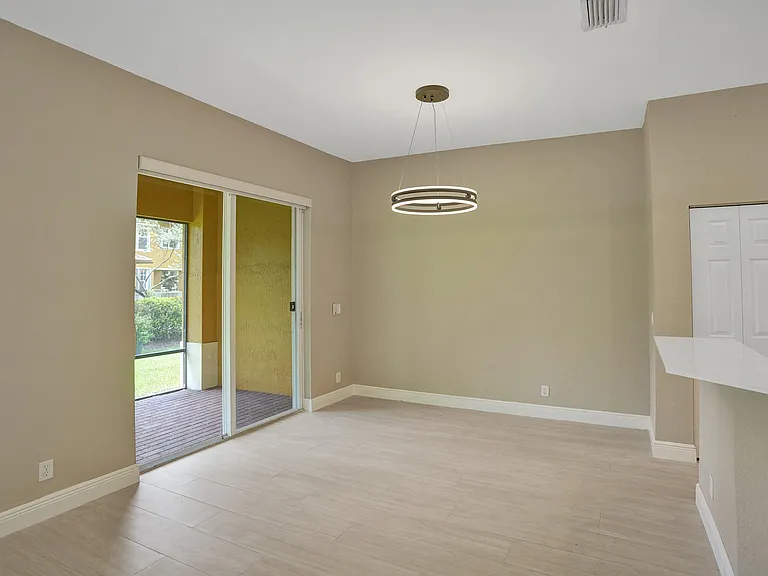 5779 NW 120th Ave — Photo 12