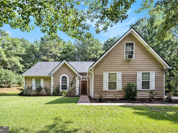 86 Camden Ln, Sharpsburg, GA 30277