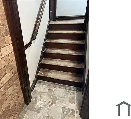 3 bed, 1300 sqft, $2,200 — Photo 3
