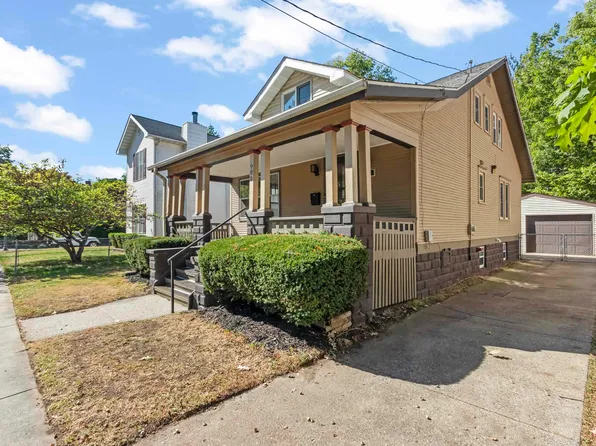 905 N Orange St, Peoria, IL 61606