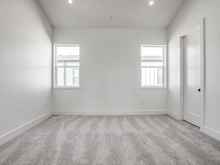 2143 Mail Ave #103 — Photo 16