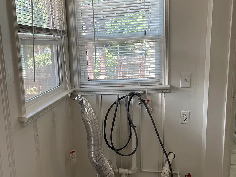 606 N Marguerita Ave — Photo 17