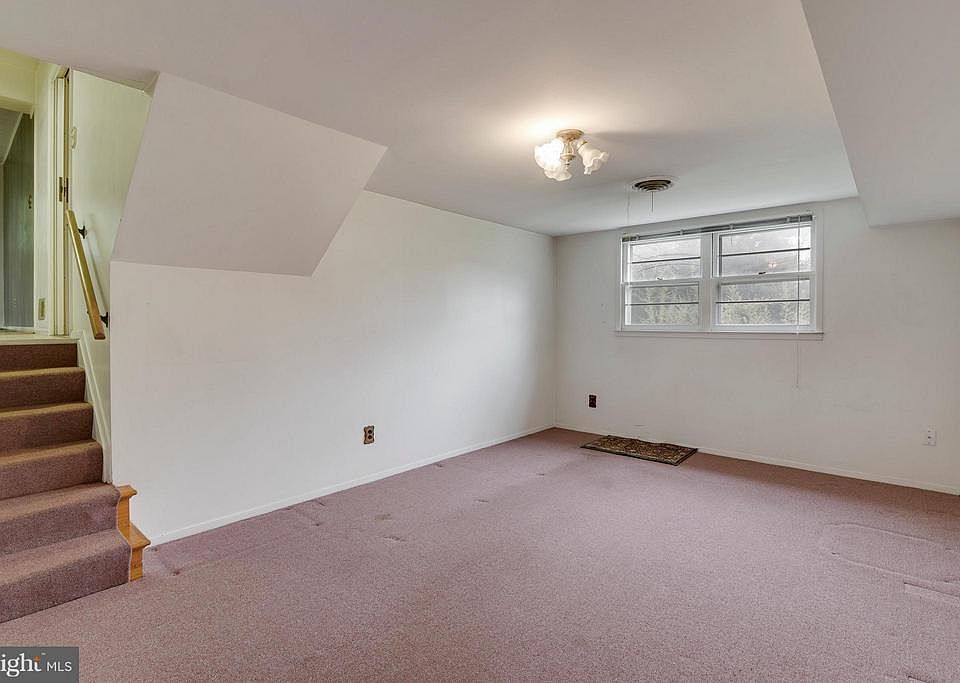 1st image of 7104 Lanier St