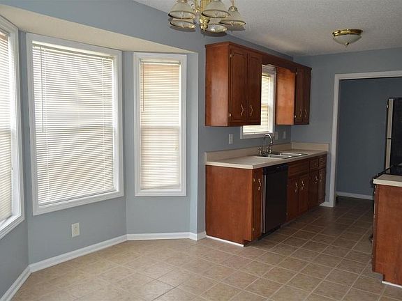 3rd image of 1323 Jared Ray Dr