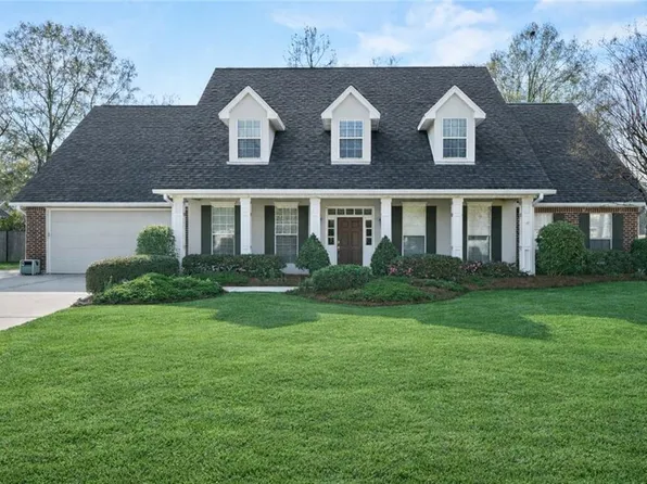 1303 Woodmere Dr, Mandeville, LA 70471