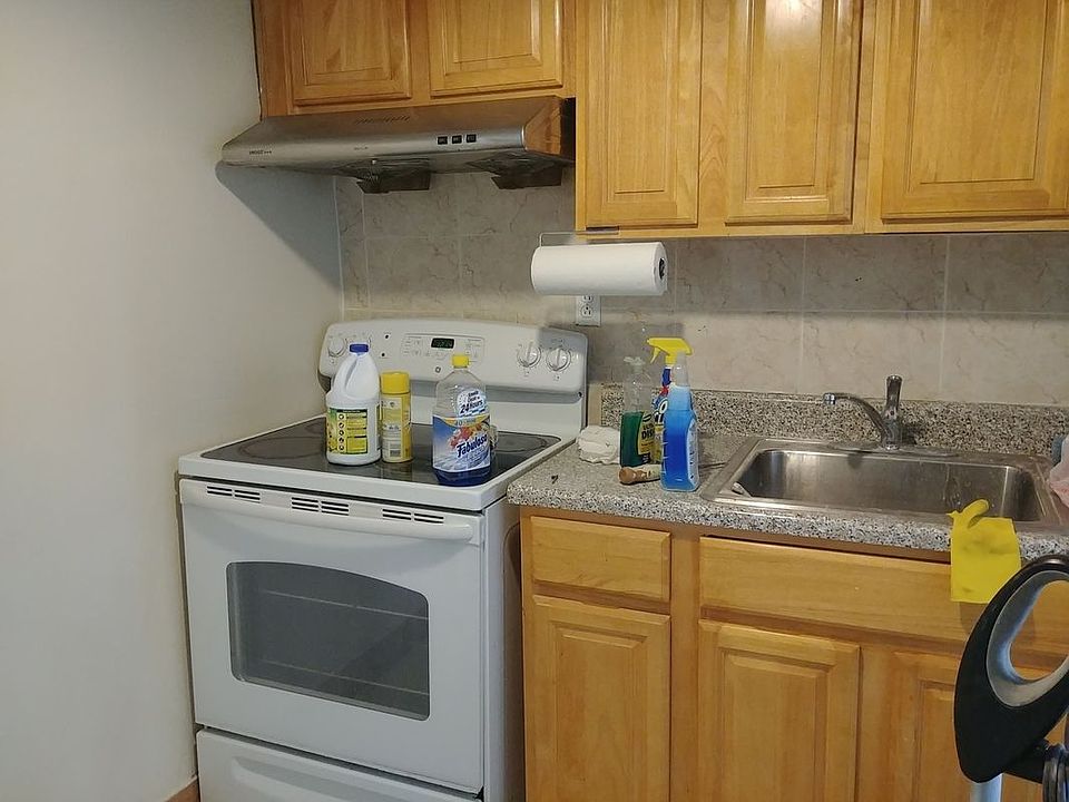 1st image of 11112 Corona Ave APT 3R