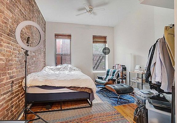 2nd image of 262 W 22nd St APT 19