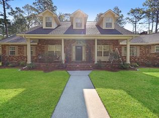 357 Memorial Dr, Jesup, GA 31545