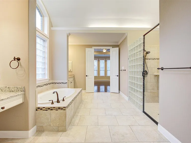 4711 Derbywood Glen Ln — Photo 27