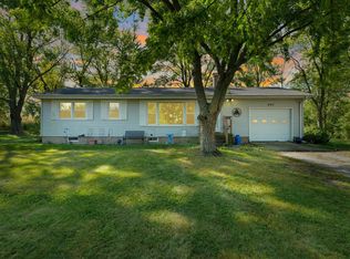 205 Hickory Dr, Roberts, IL 60962