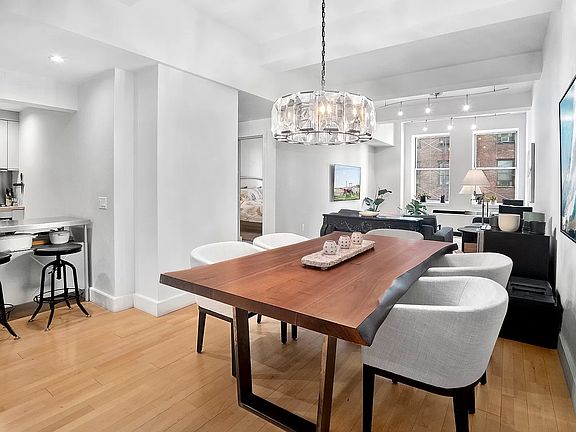 2nd image of 80 Chambers St APT 11B