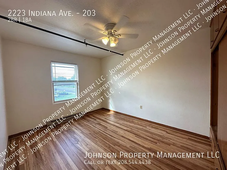 2223 S Indiana Ave #203 — Photo 4