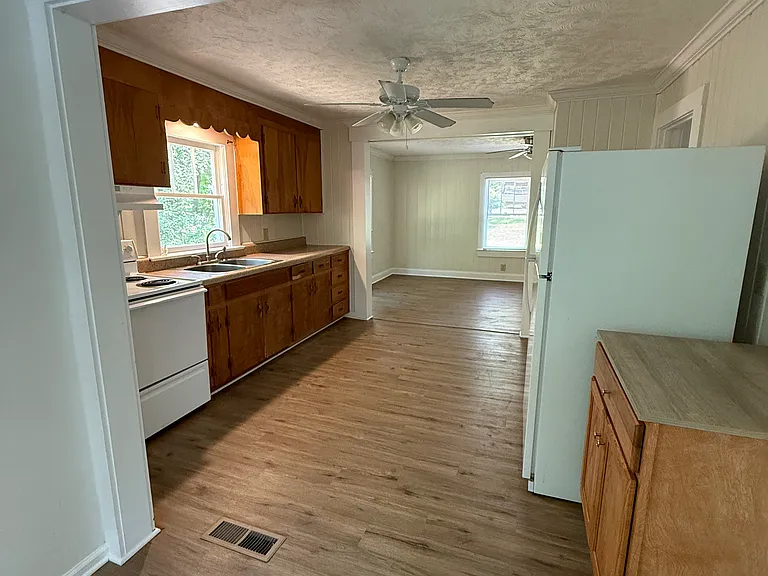 179 Becknell Dr — Photo 6