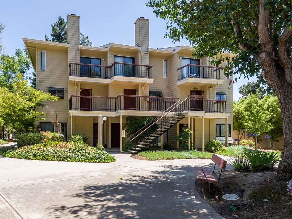 1st image of 451 Northlake Dr APT 39