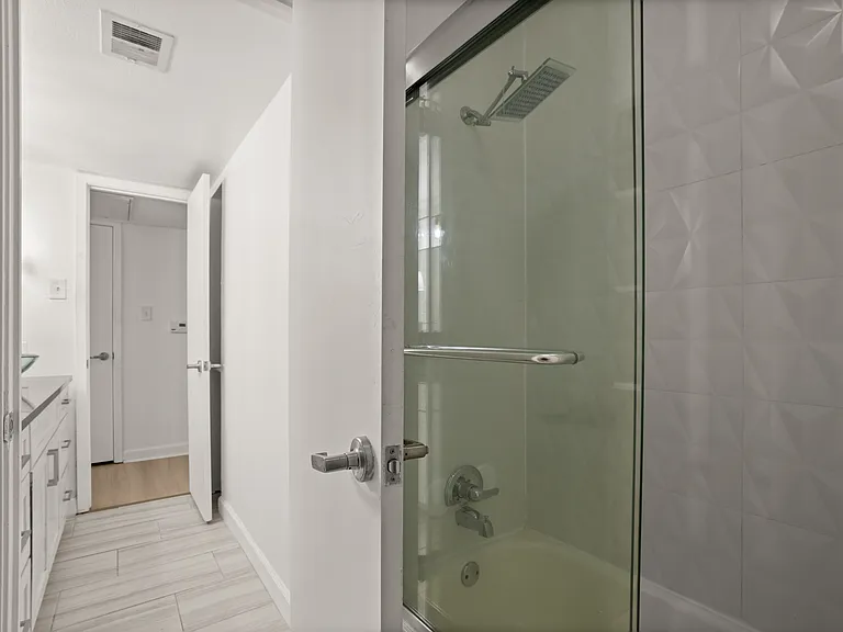 2020 S Congress Ave #A2102 — Photo 13