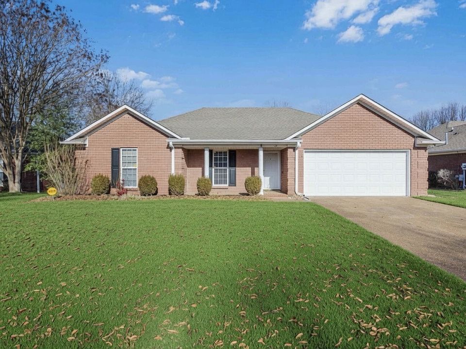 1st image of 17 Castlegate Dr