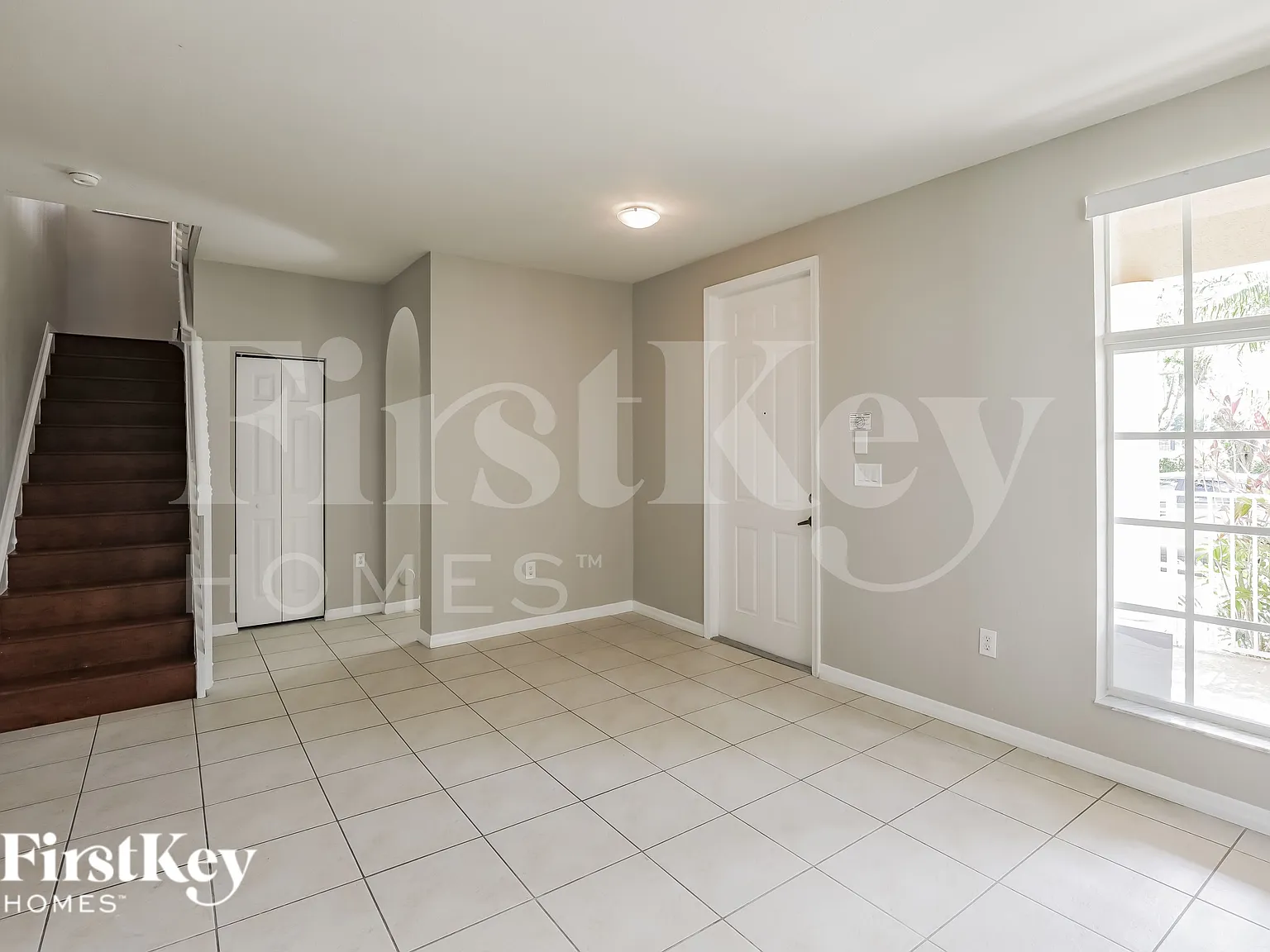 4 bed, 3.0 bath, 2658 sqft, $3,465 — Photo 3