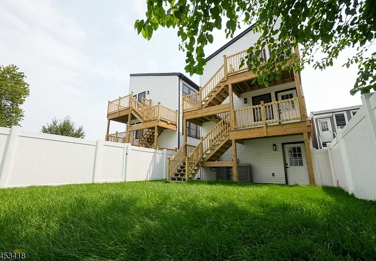 29 Frederick St #2 — Photo 22