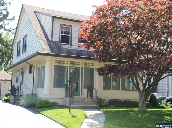 523 Winne Ave, Oradell, NJ 07649