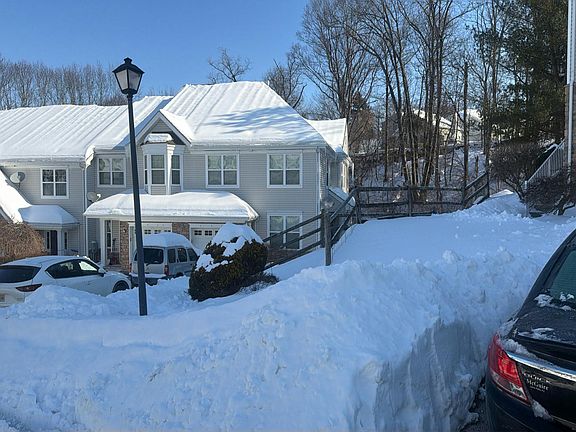 2nd image of 12 Black Bear Ct