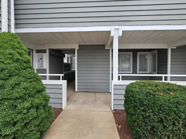 87 Marina Point Dr, Sandusky, OH 44870