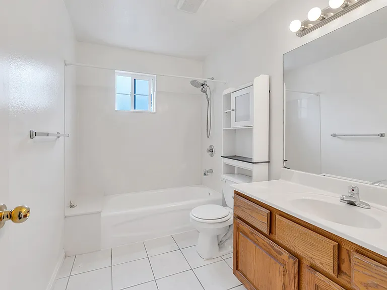 419 N 500 E #103 — Photo 14