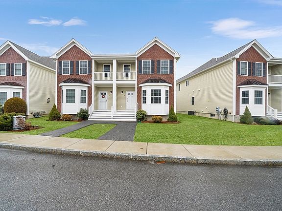 2nd image of 8 Denworth Bell Cir #8