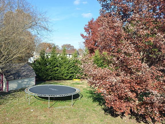 3rd image of 8617 Tervada Dr