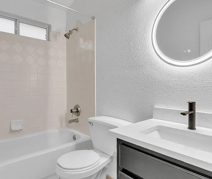 7489 Plaza Redonda Dr — Photo 34
