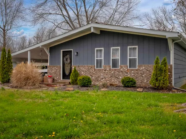 1047 Roberta Dr, Murphysboro, IL 62966